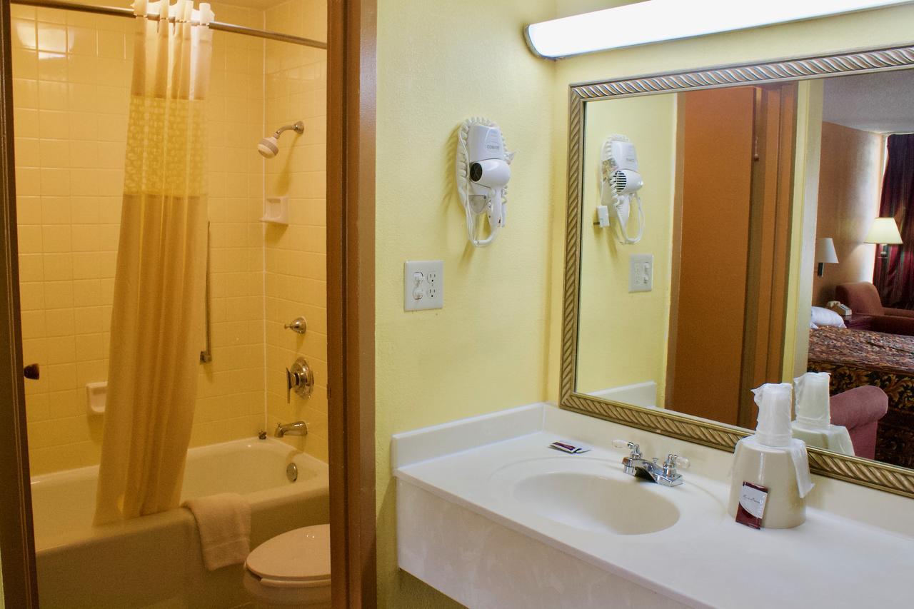 Rodeway Inn Monroe Esterno foto