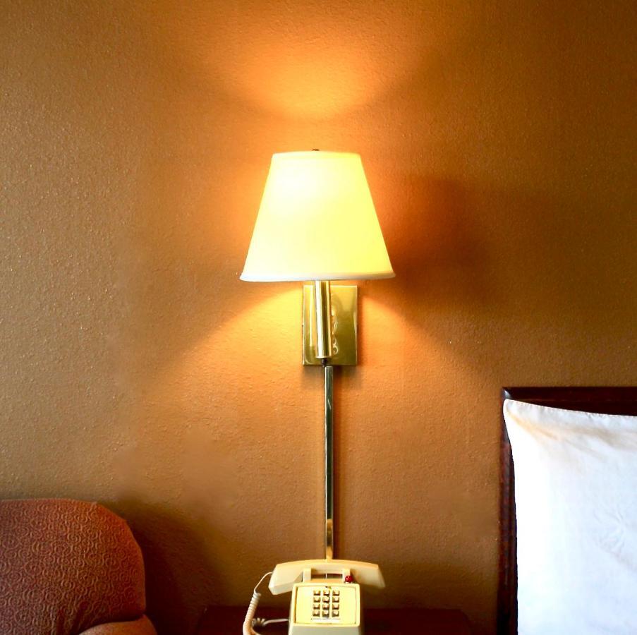 Rodeway Inn Monroe Esterno foto